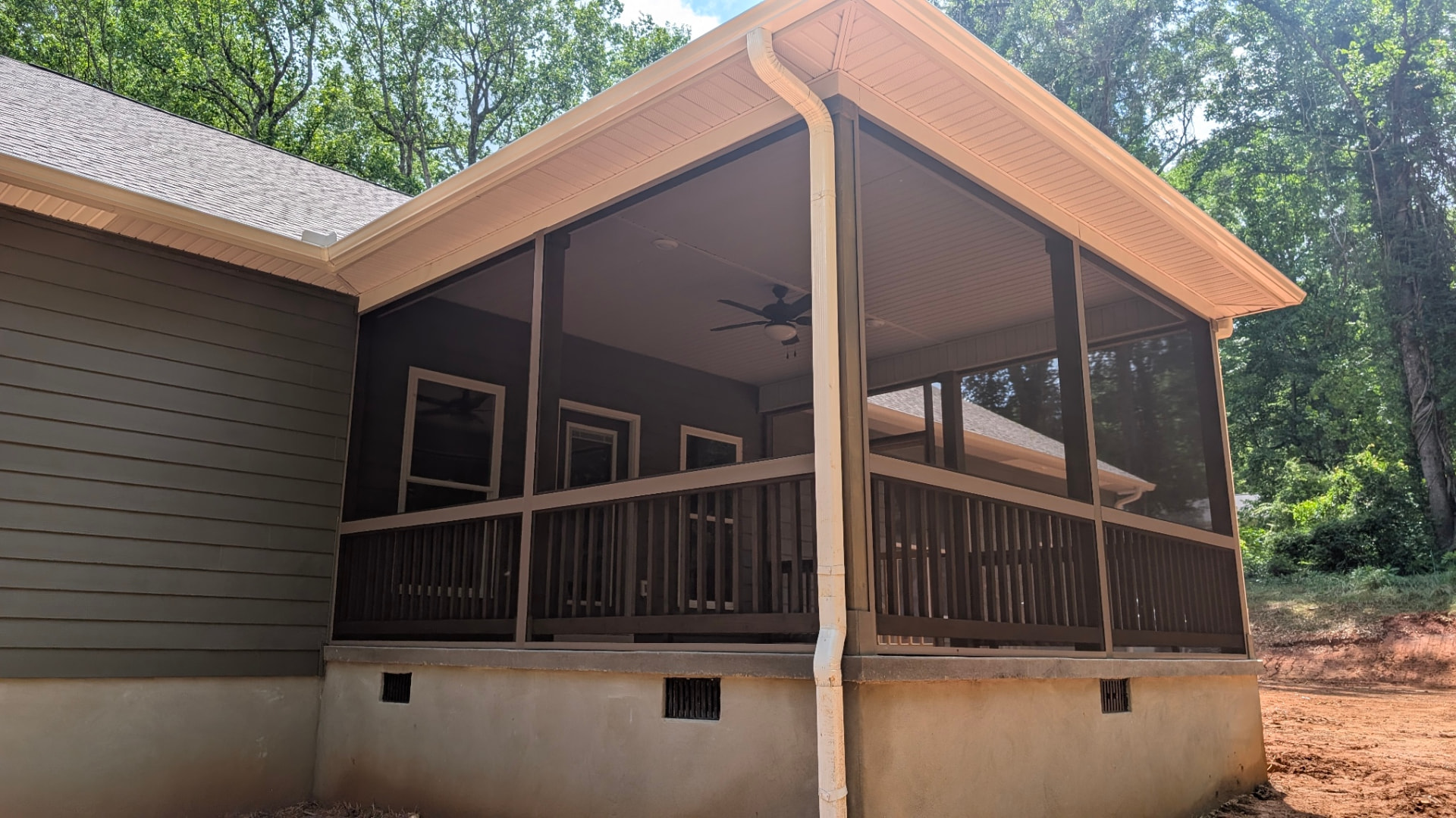 Screened Porch: Gabled screened porch with railings