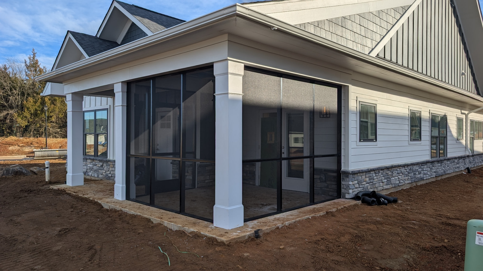 Screened Porch: Corner wrap screened porch